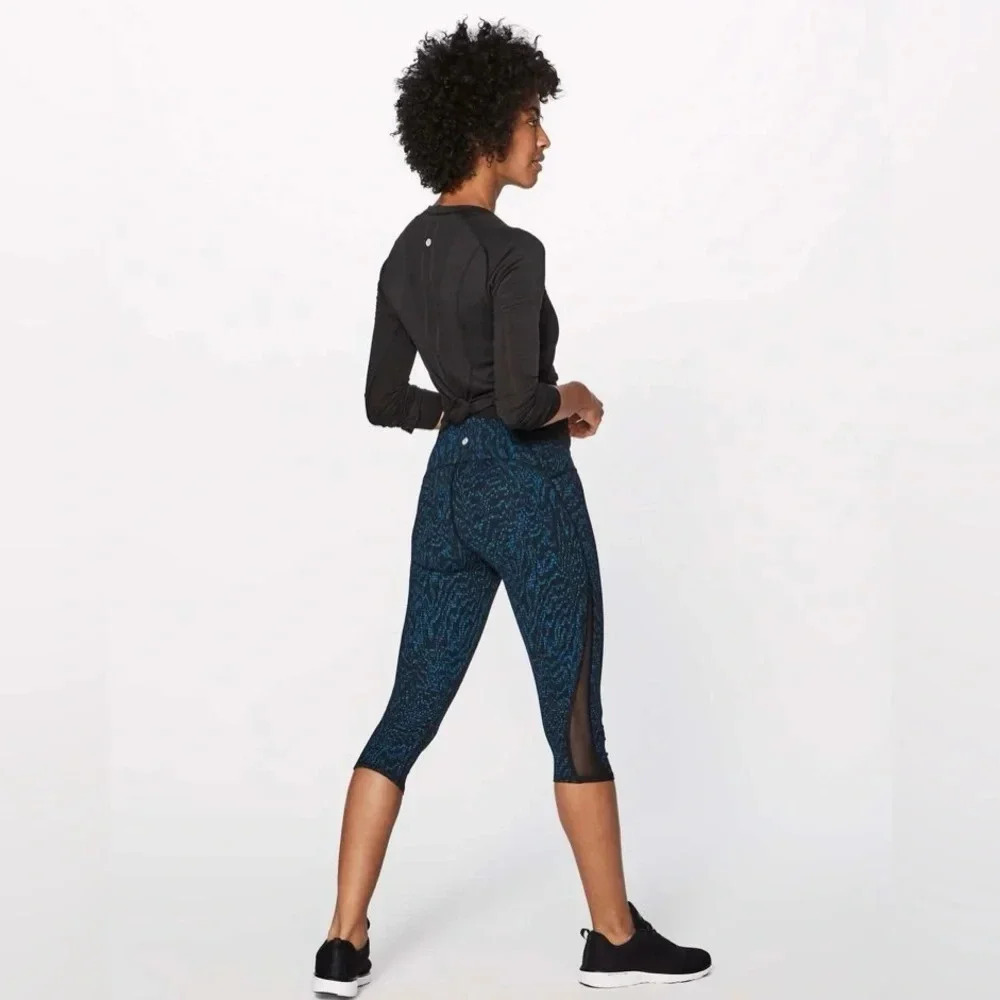 Lululemon Train Times Crop Size 6